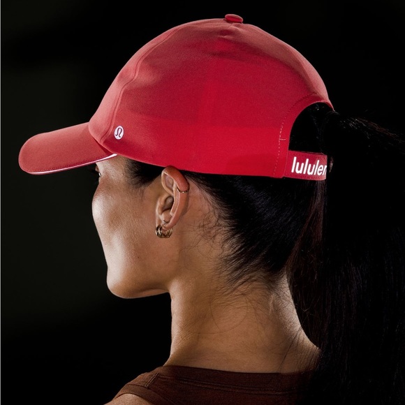 Lululemon Women's Fast and Free Running Hat - Picture 3 of 3